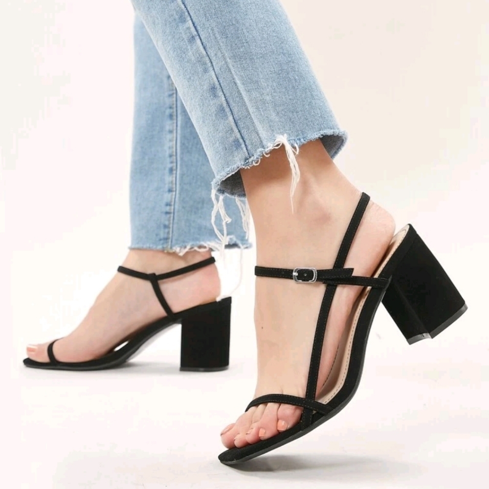 Square Open Toe Buckled Ankle Block Heel Sandal👠